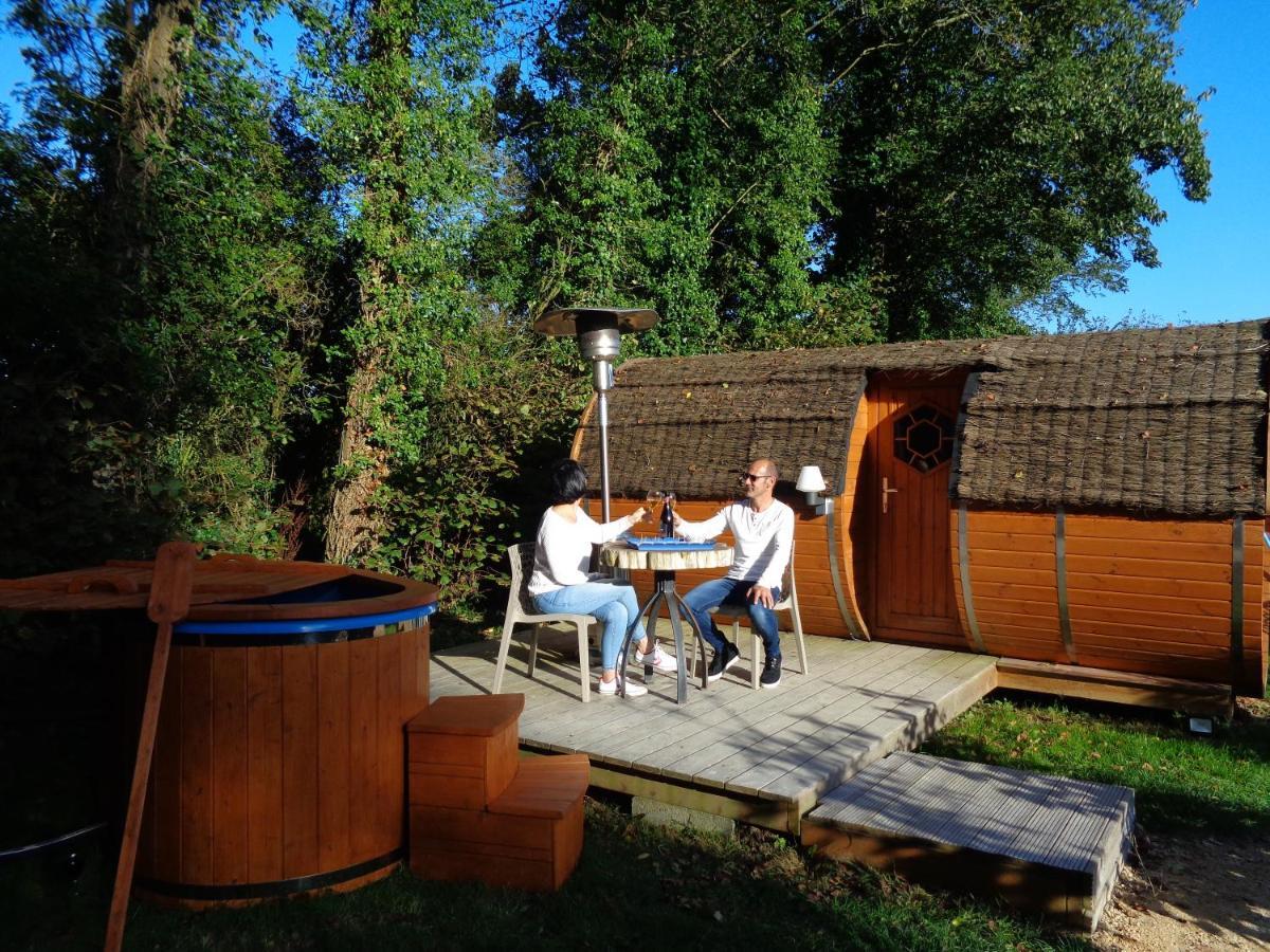 Tonn"O Loisirs Villa Servel Exterior foto
